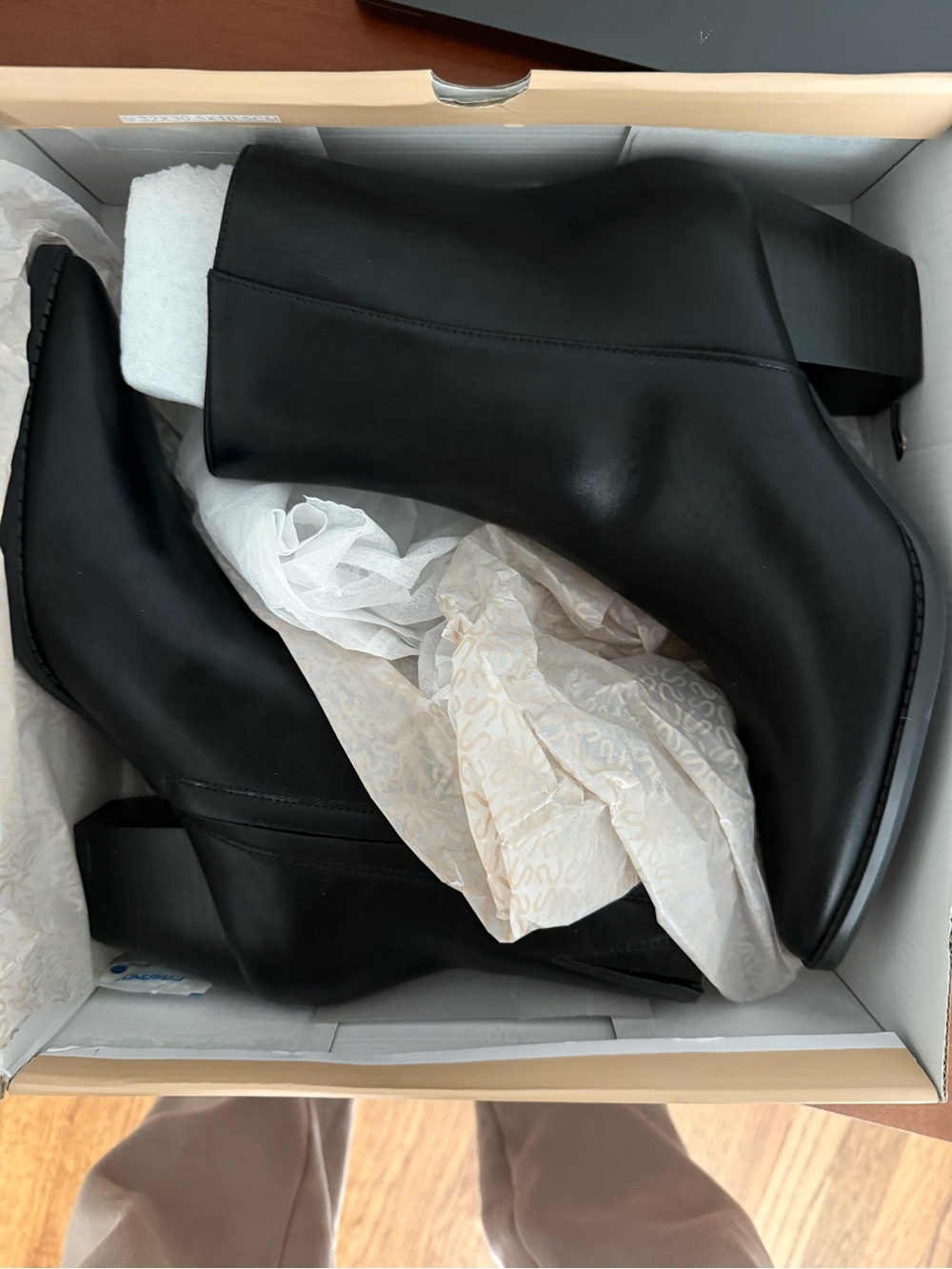 ShuShop Black Leather Ankle Boots with Block Heel